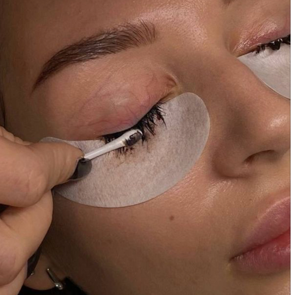 Окрашивание ресниц