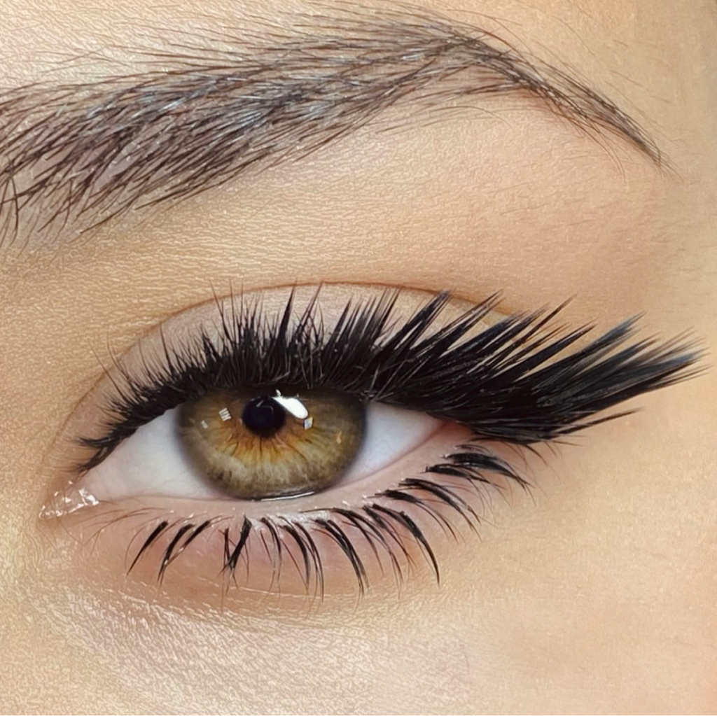 Эффект мокрых ресниц (в 4-5 объеме)