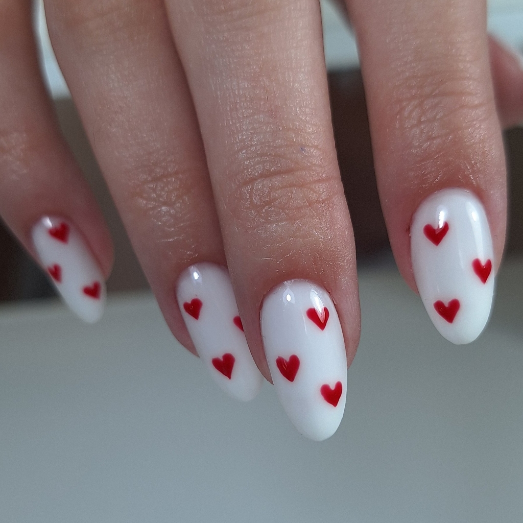 Наращивание ногтей