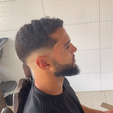 Corte c/barba desenhada