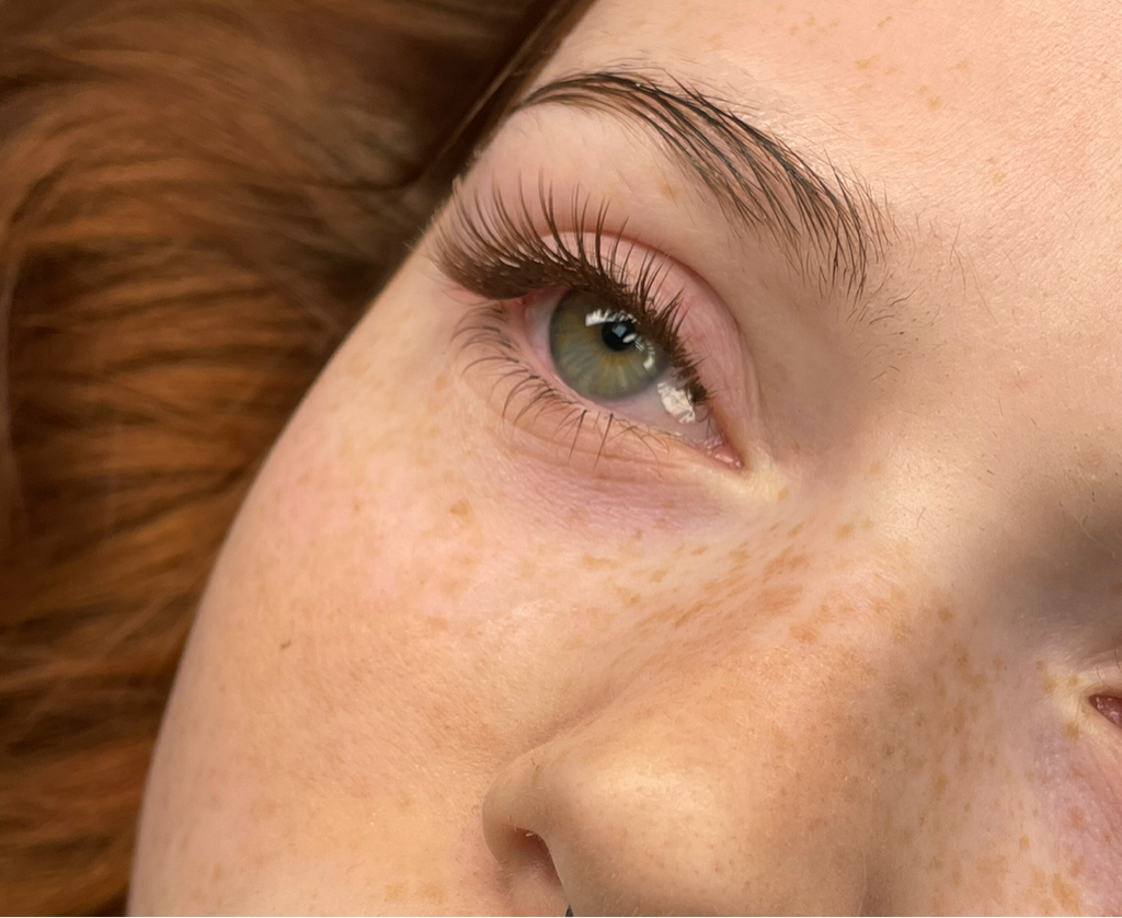 Нижние ресницы