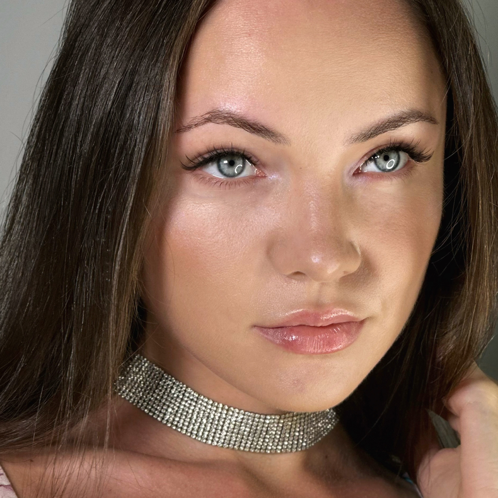 Наращивание ресниц 2,5D