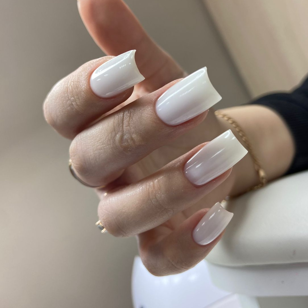 Маникюр + однотонное покрытие(гель-лак, лак)