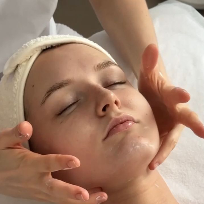 Скульптурный массажа лица мастер