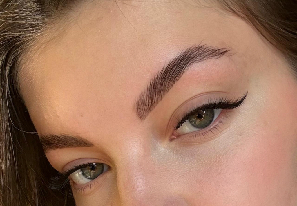 Наращивание ресниц(BRATZ)