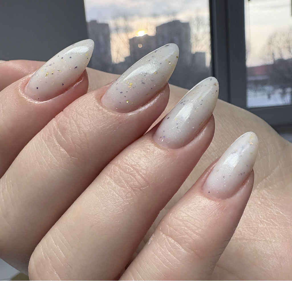 Наращивание ногтей