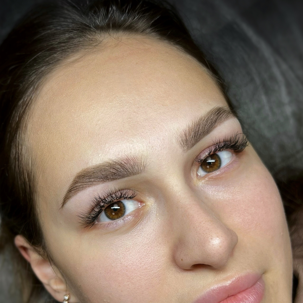 Перманент бровей (первичная процедура)