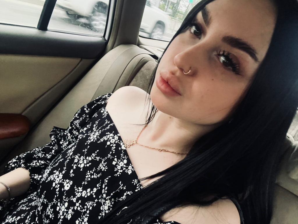 Алина