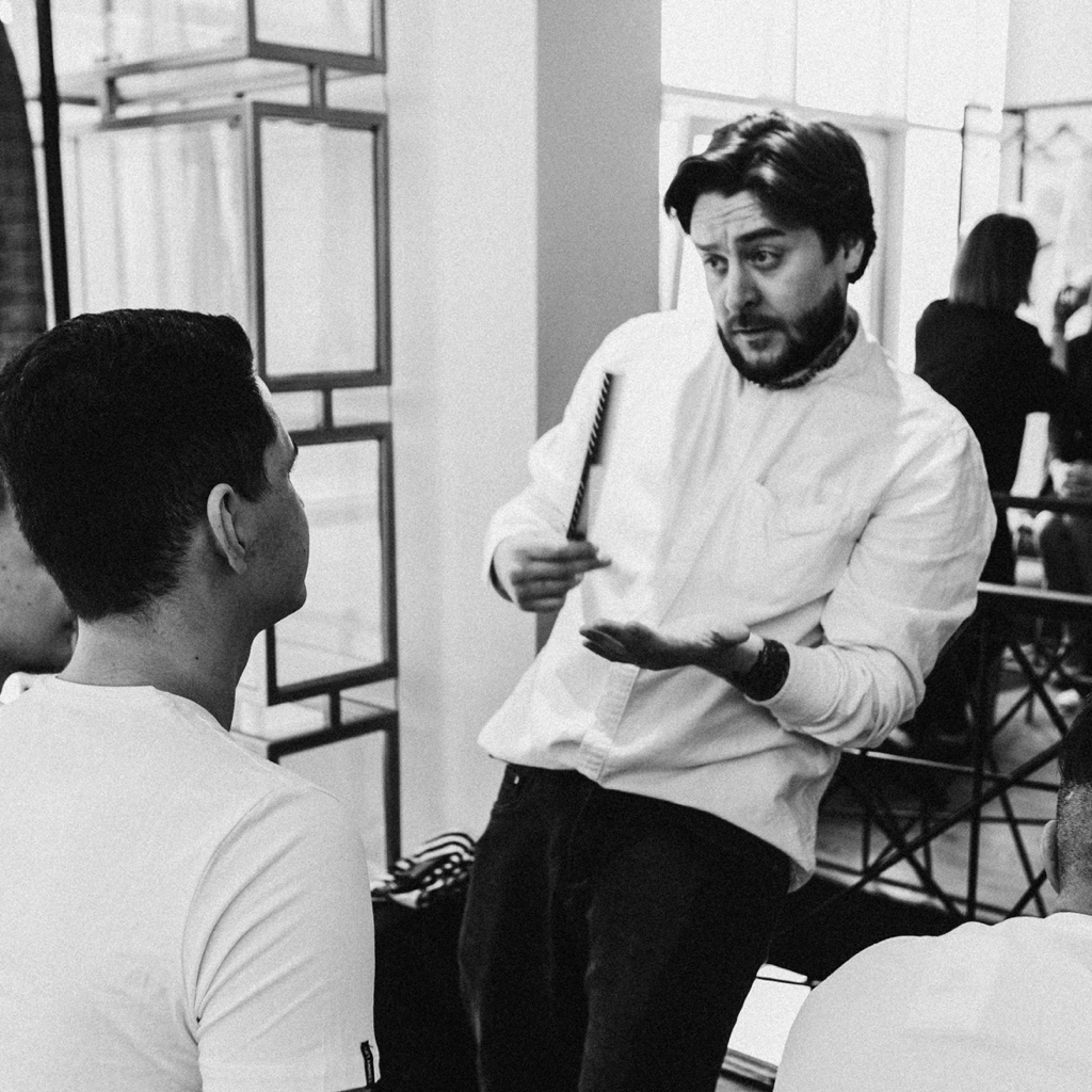 Стрижка ножницами