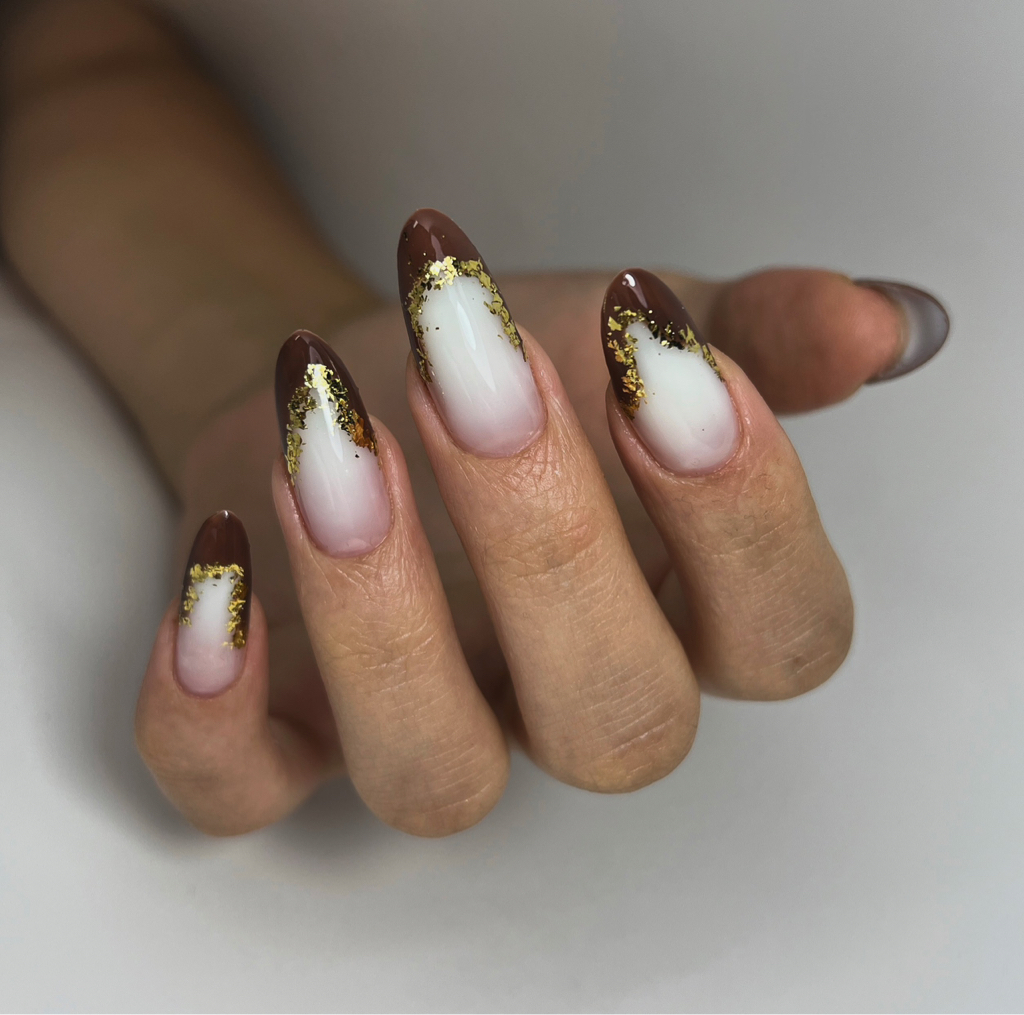 Наращивание ногтей средней длины (3-4)