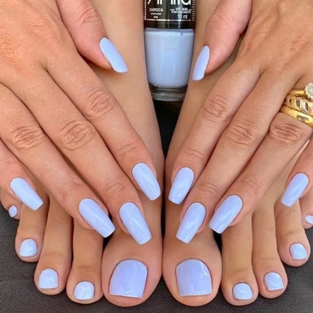 Комплекс маникюр гель-лак(длинные ногти 3+) +педикюр гель-лак.