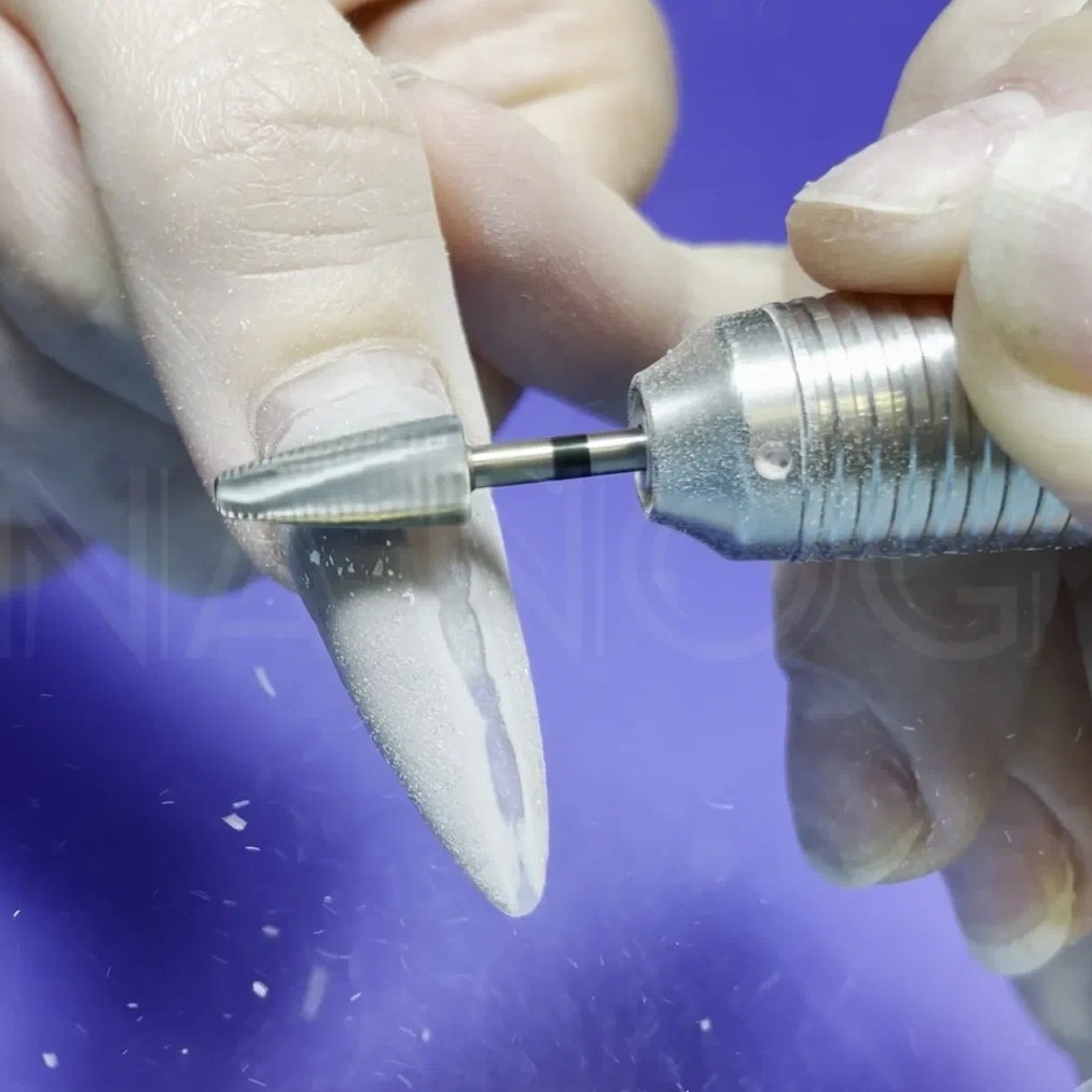 Снятие искуственных ногтей