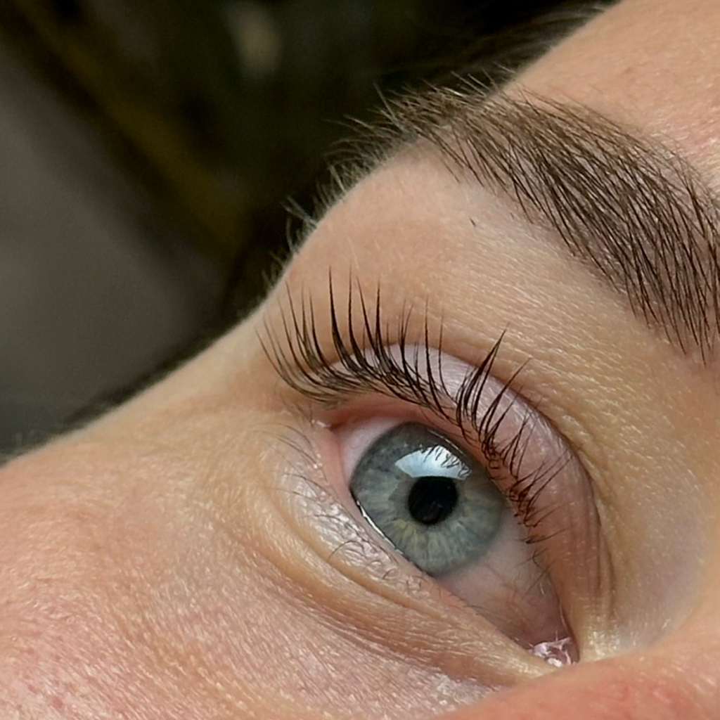 Ламинирование ресниц