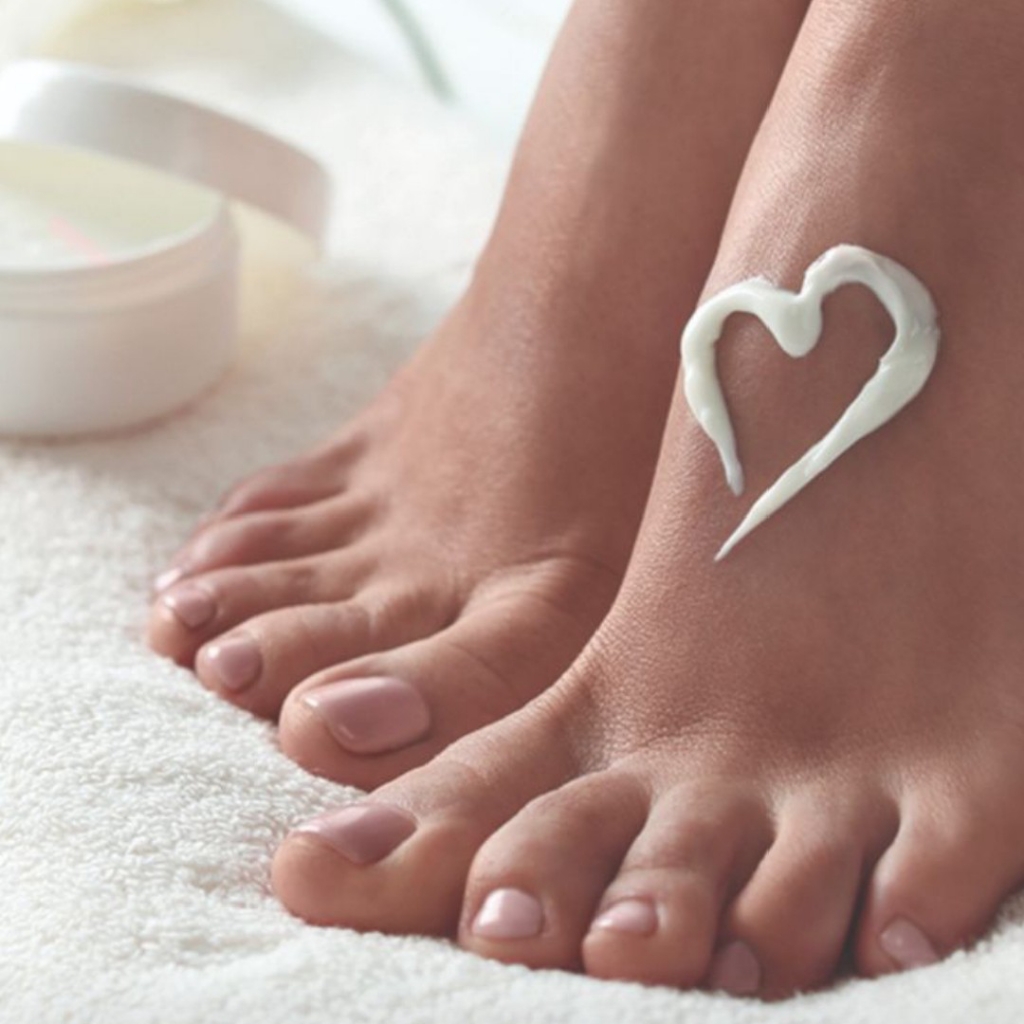 Педикюр полный+ гель-лак.