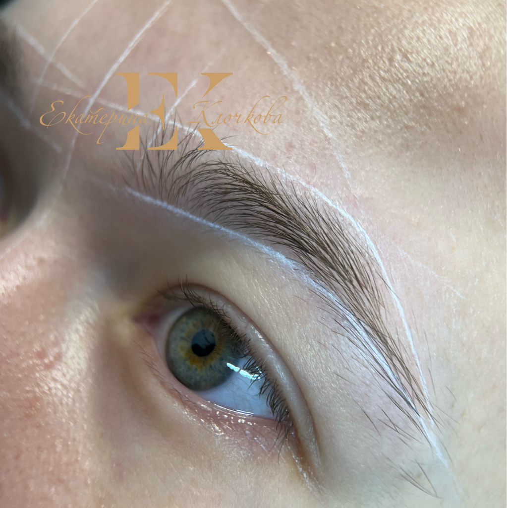 Коррекция бровей (с формой)