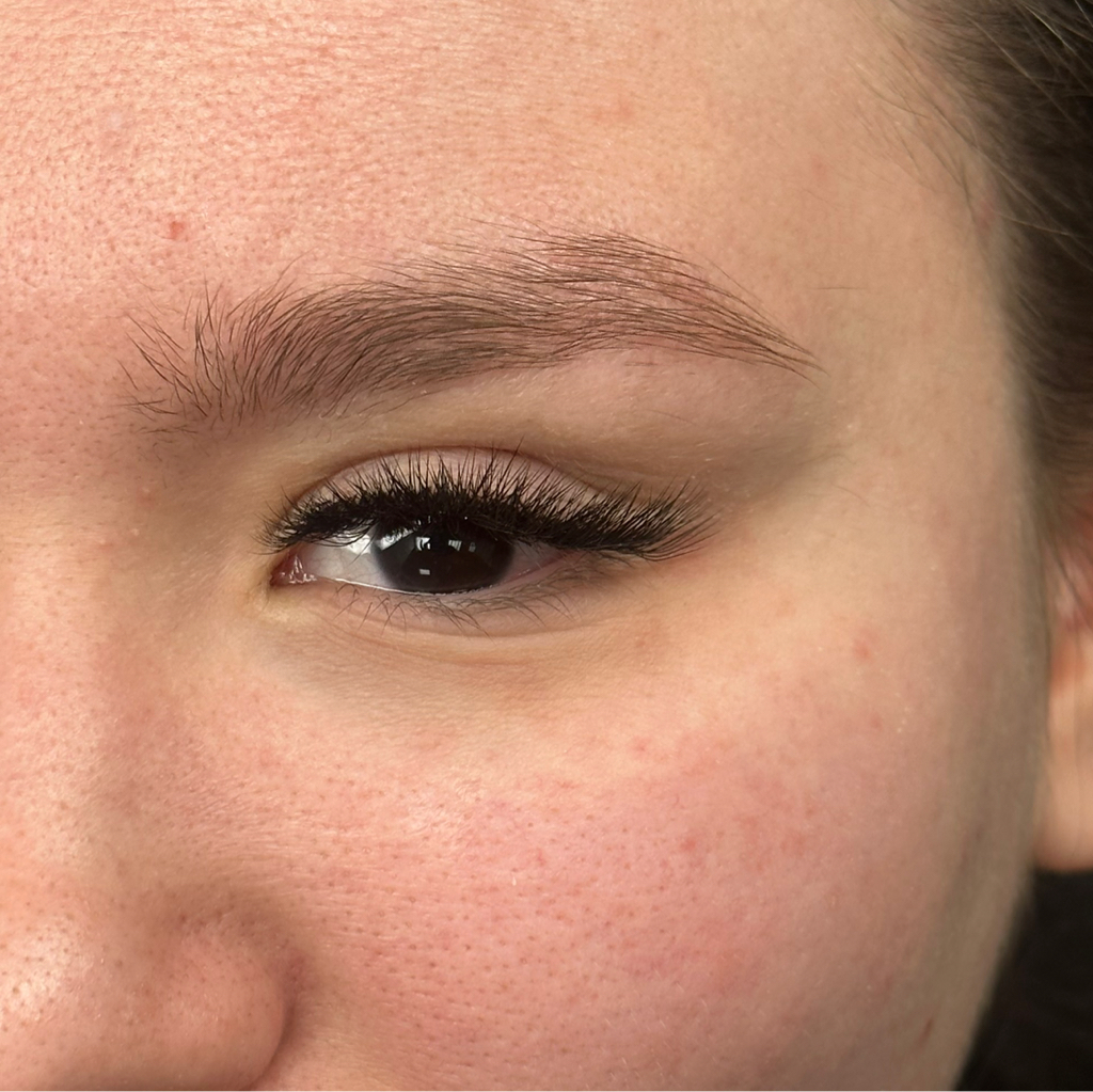 Наращивание ресниц 2,5D