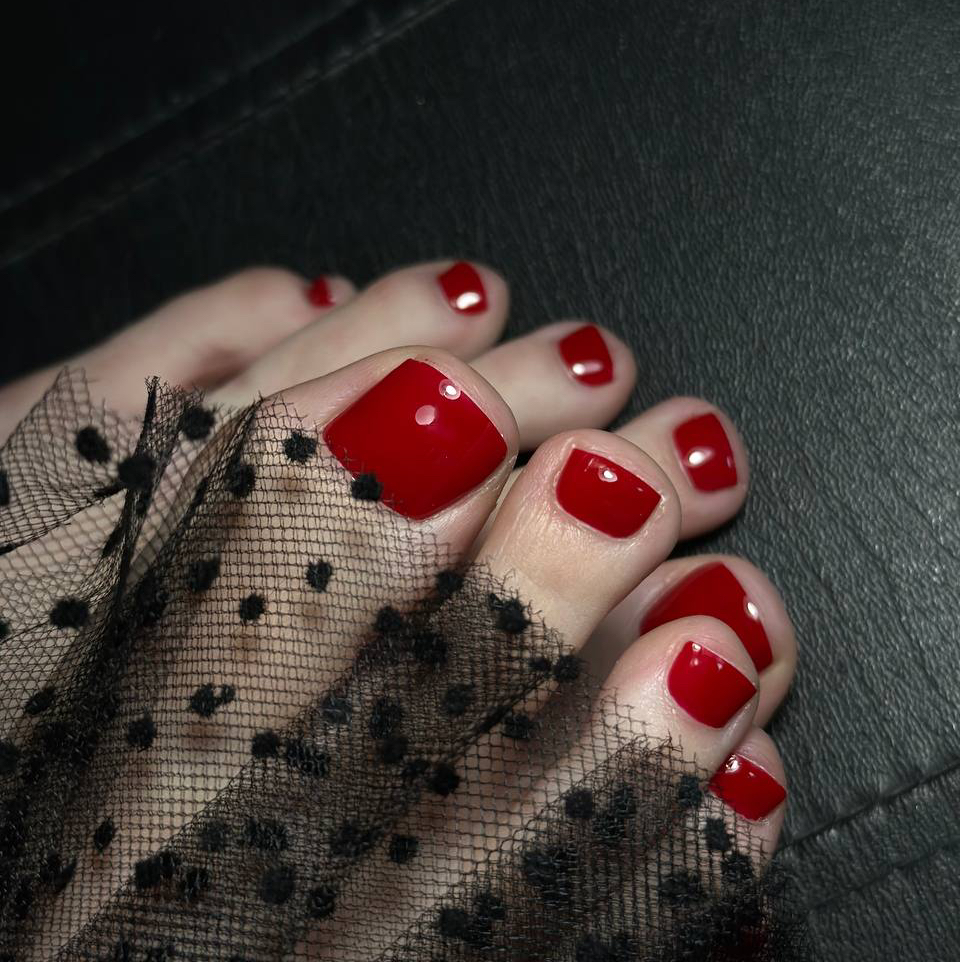 Педикюр с покрытием | без обработки стопы |