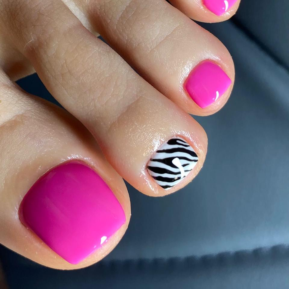 Обработка пальцев + пяток + гель-лак