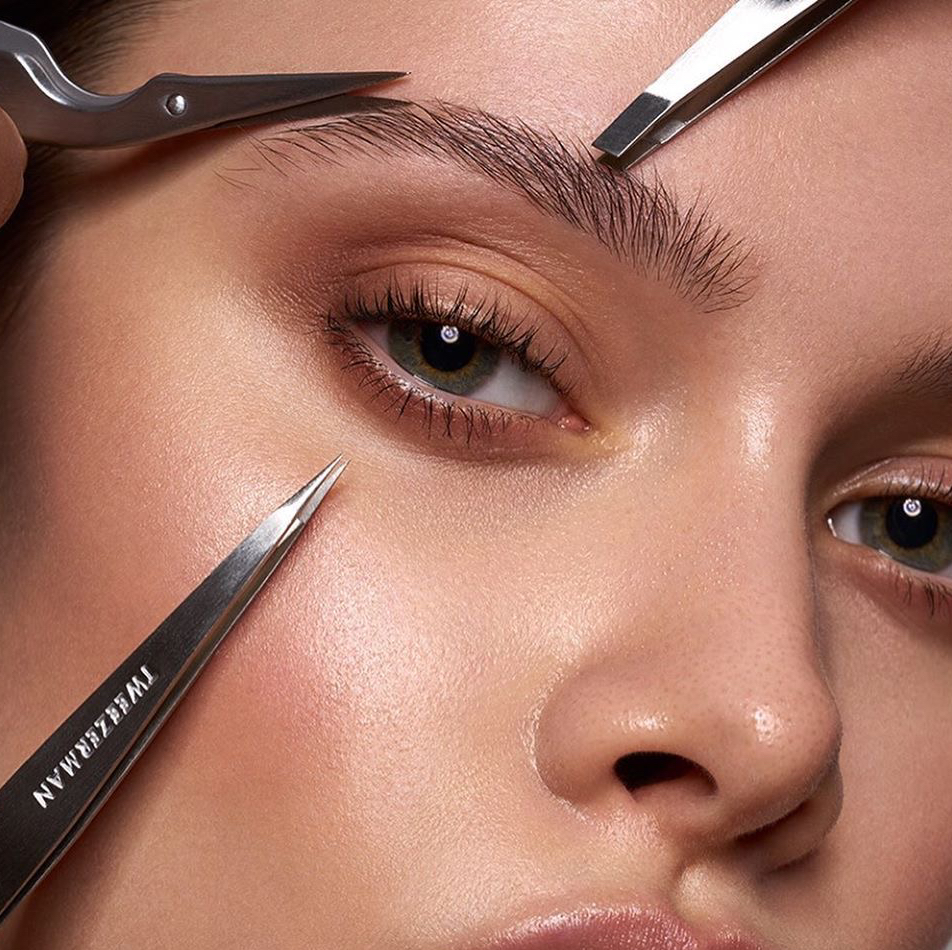 Коррекция/прореживание( воск/пинцет)