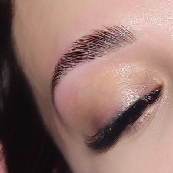 долговременная укладка бровей