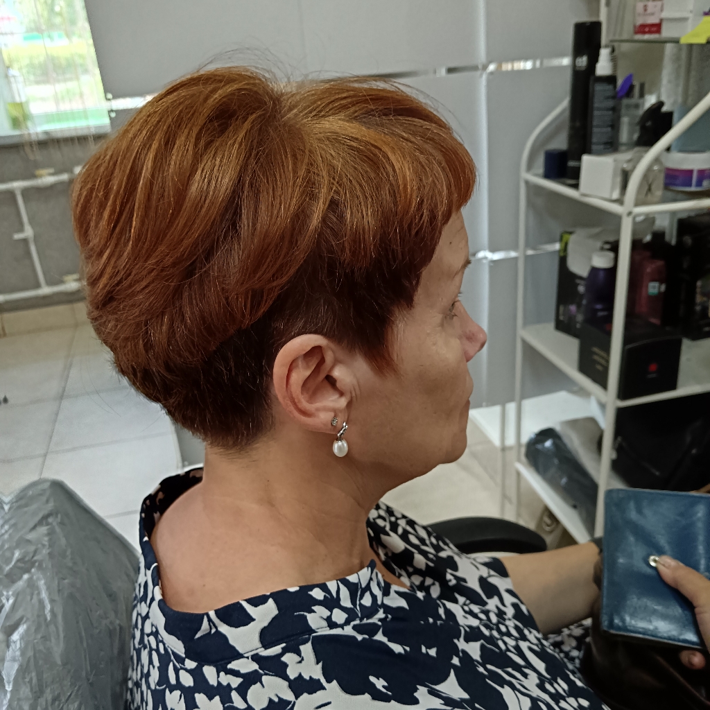 Стрижка женская, короткие волосы