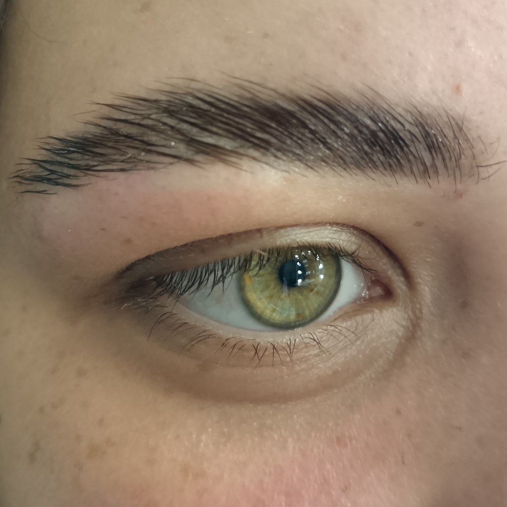 Ламинирование бровей