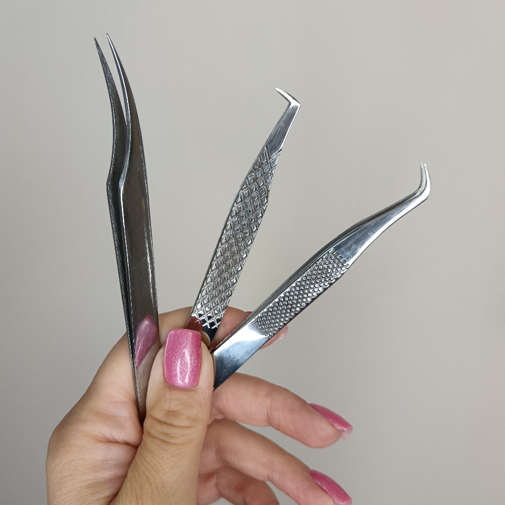 Снятие наращенных ресниц