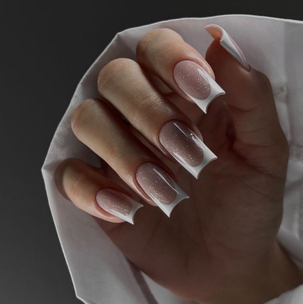 Маникюр с покрытием длина до 2см