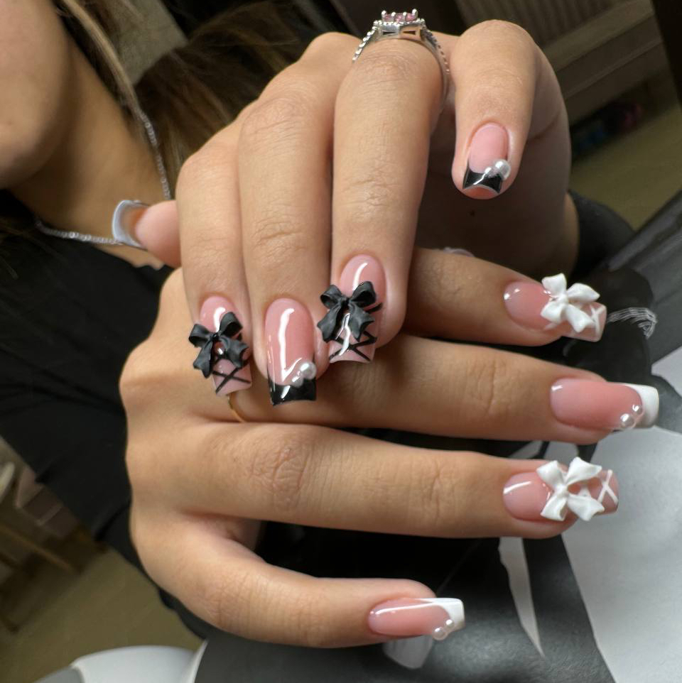 Наращивание ногтей с дизайном