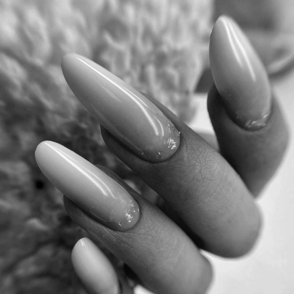 Укрепление без дизайна( длинные ногти)