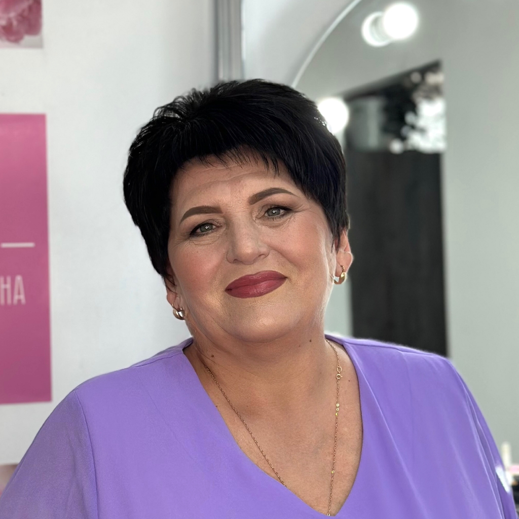 Окрашивание в тон короткие волосы (корни )