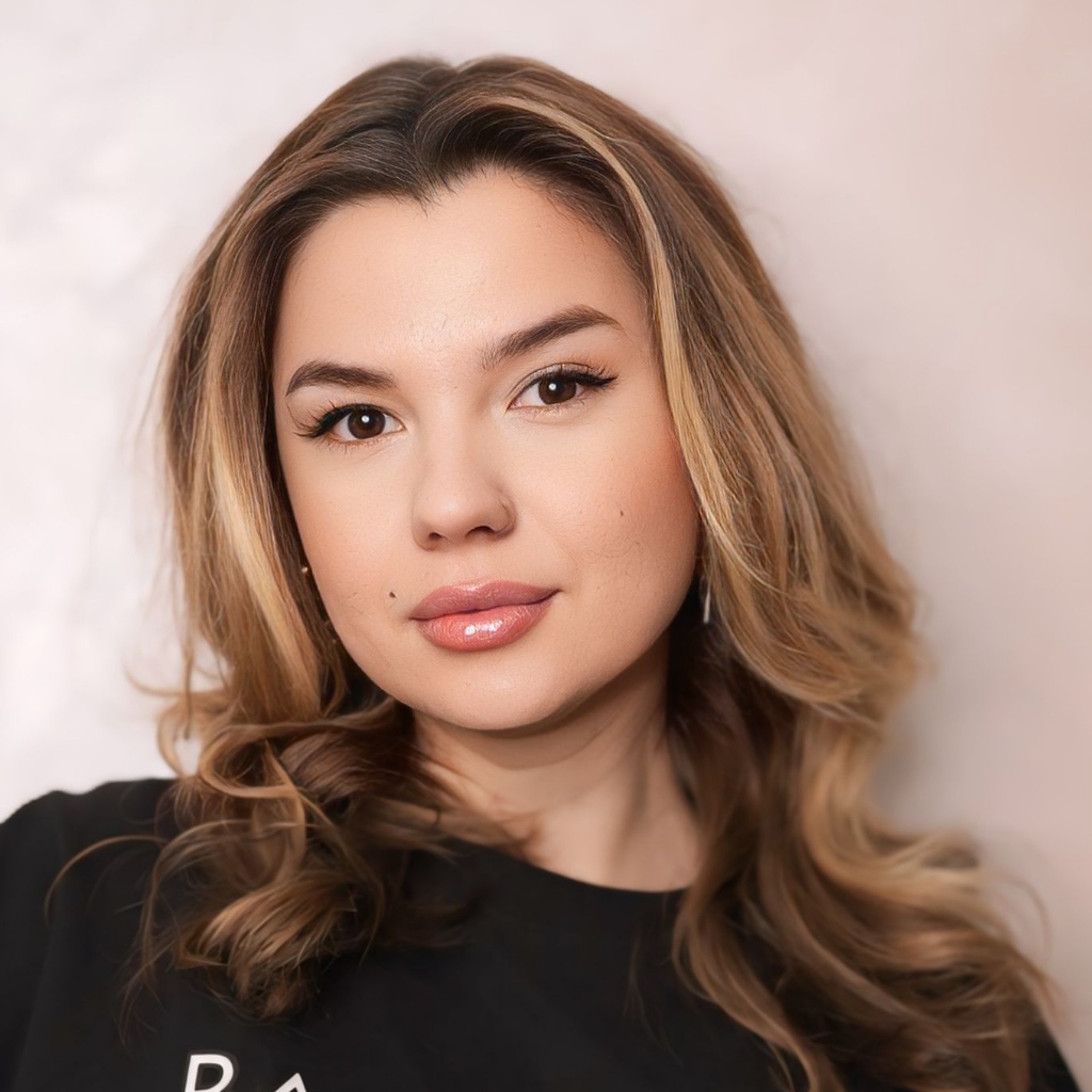 Резникова Алина