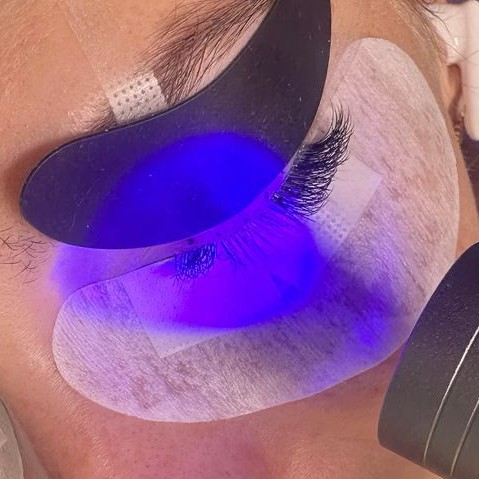 LED наращивание ресниц 1D