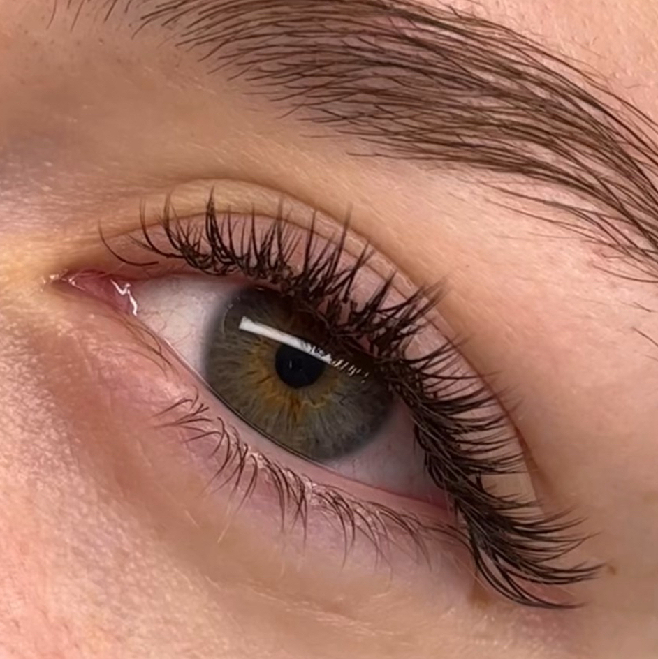 Наращивание мокрый эффект