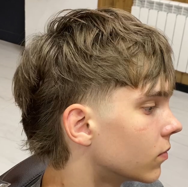 Удлинённая стрижка (длина на висках и затылке от 3см)