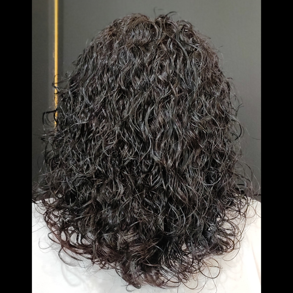 Биозавивка средняя длина (до плеч)