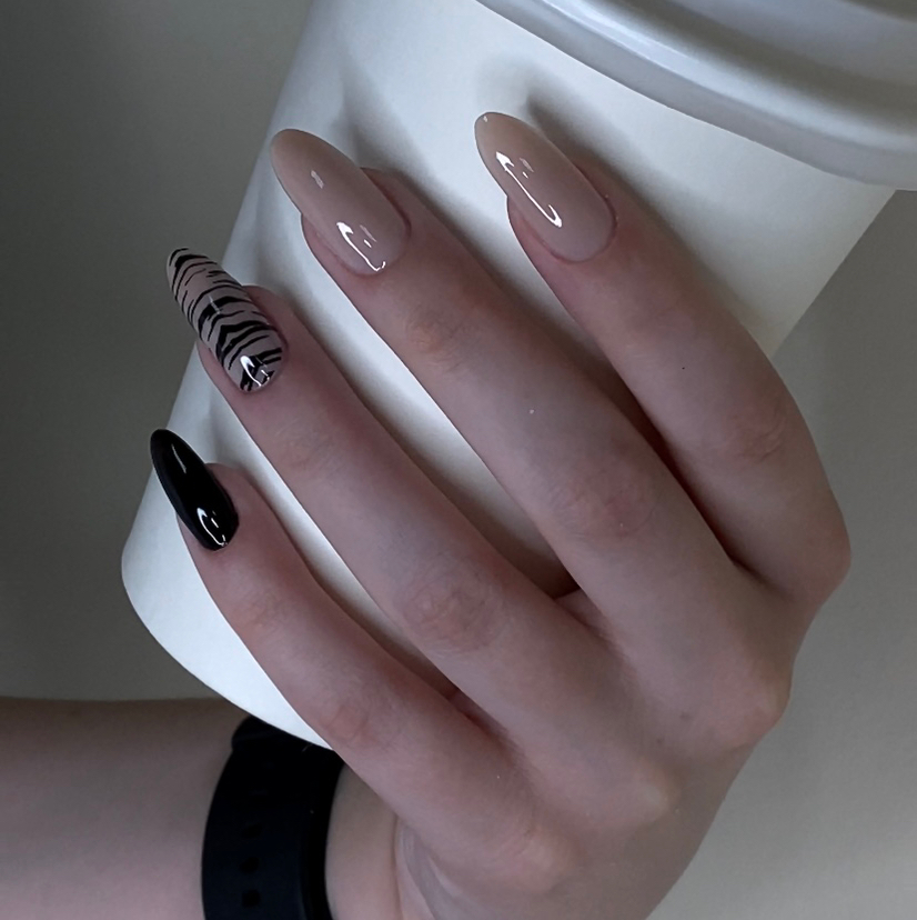 Наращивание ногтей