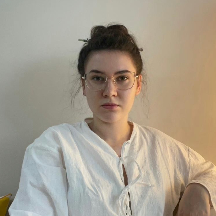 Лобанова Анна