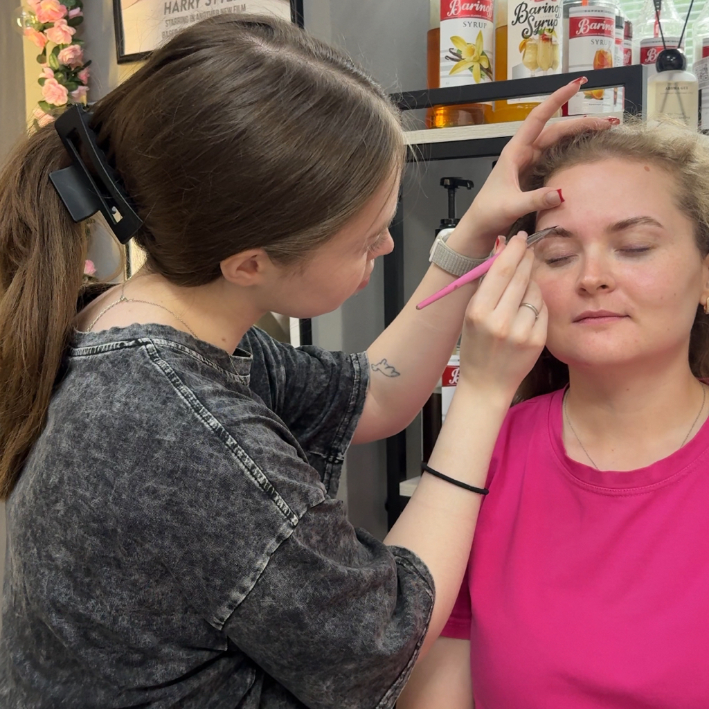 Коррекция +окрашивание (all inclusive)