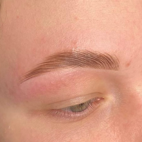 ✔️Долговременная укладка бровей  (разметка формы ,эффект укладки,коррекция воском,окрашивание краской)