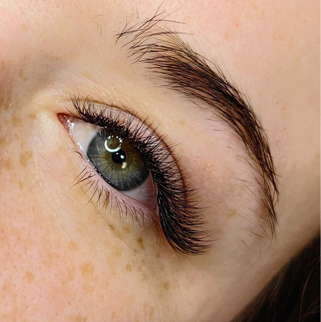 🔹Наращивание ресниц 2,5 D