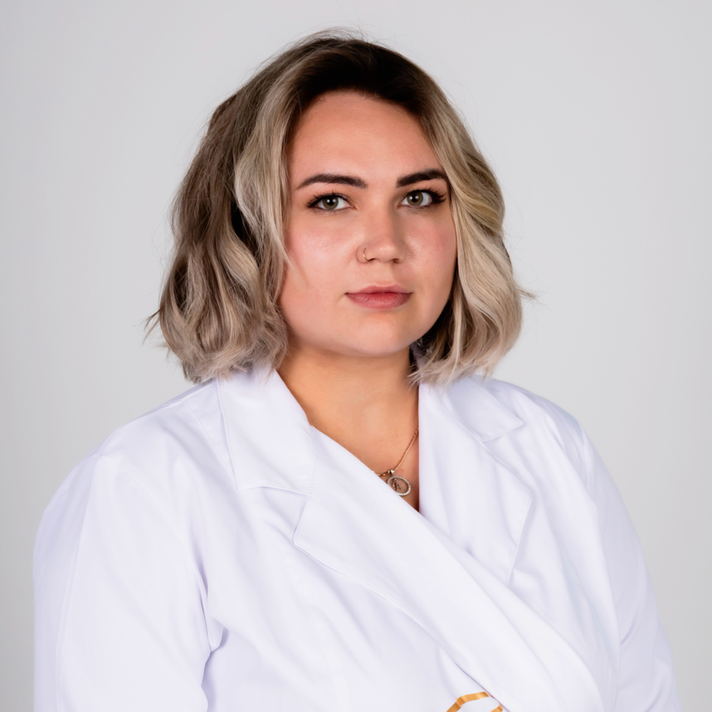 Емельянова Анастасия