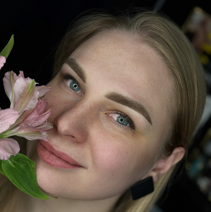 ПЕРМАНЕНТНЫЙ МАКИЯЖ Напыление бровей