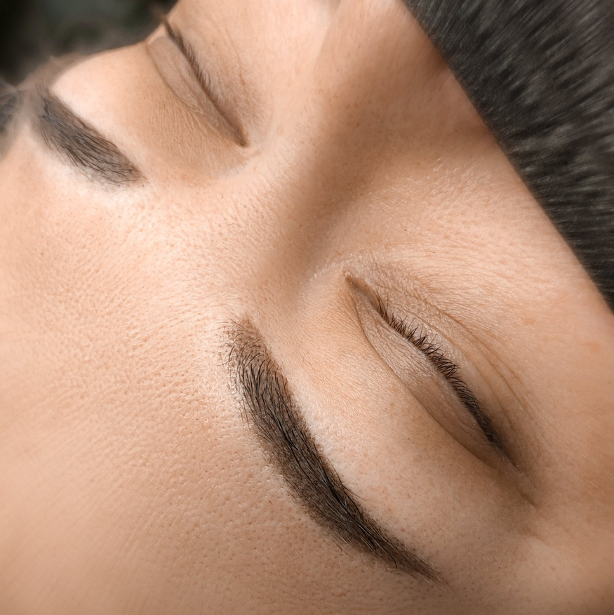 КОРРЕКЦИЯ перманентного макияжа бровей