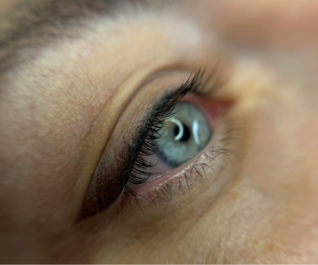 КОРРЕКЦИЯ перманентного макияжа век