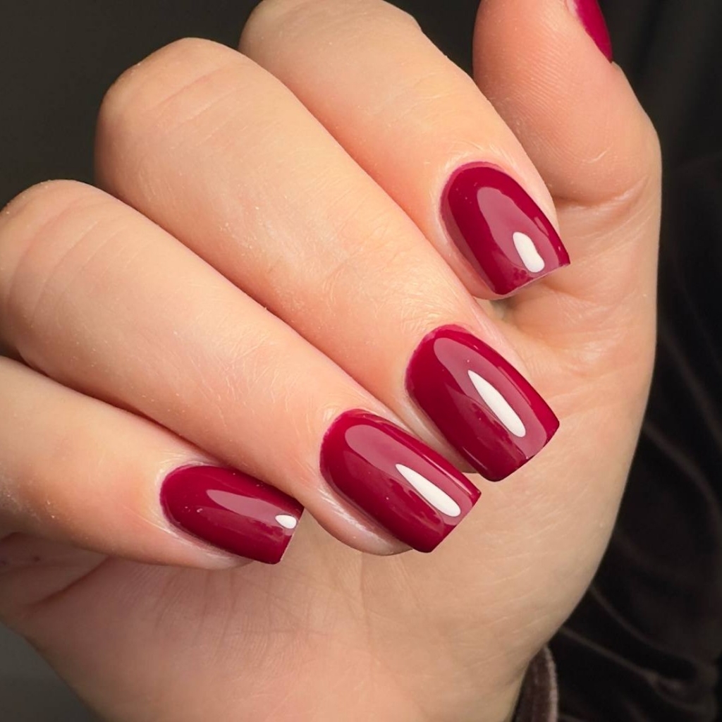 Маникюр с однотонным покрытием (первый визит)