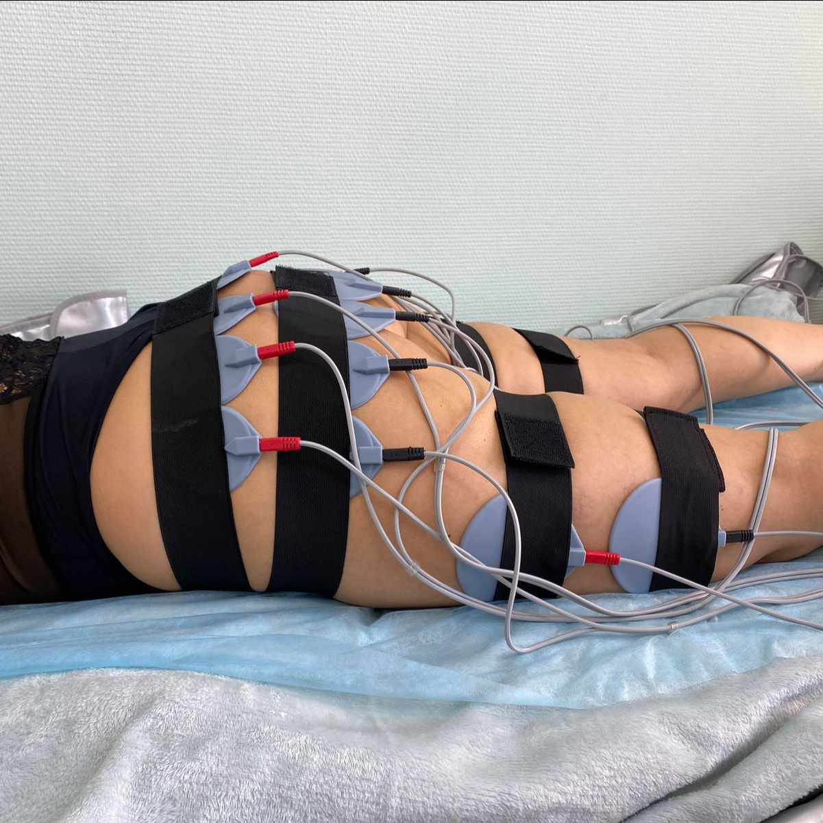 Абонемент №7 ЭМС 30 мин + LPG 30 мин + Прессотерапия 20 мин (5 сеансов)