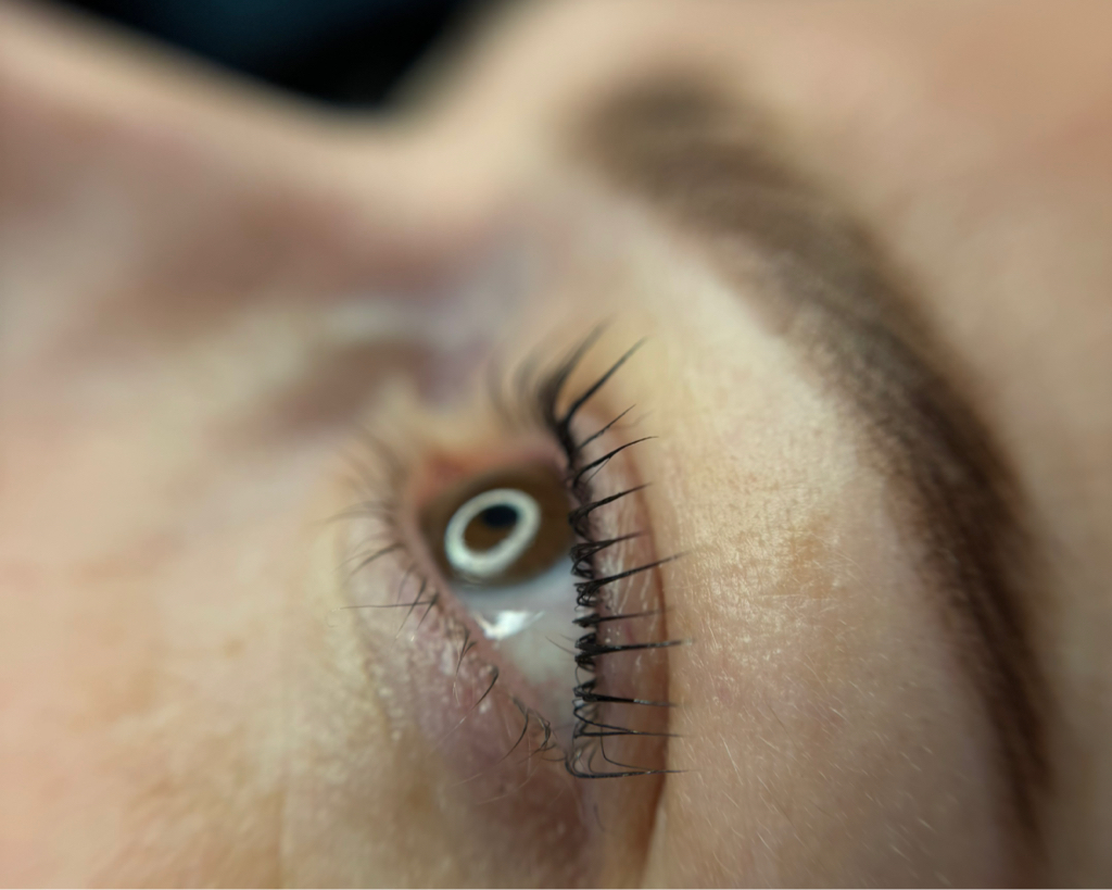 Ламинирование ресниц