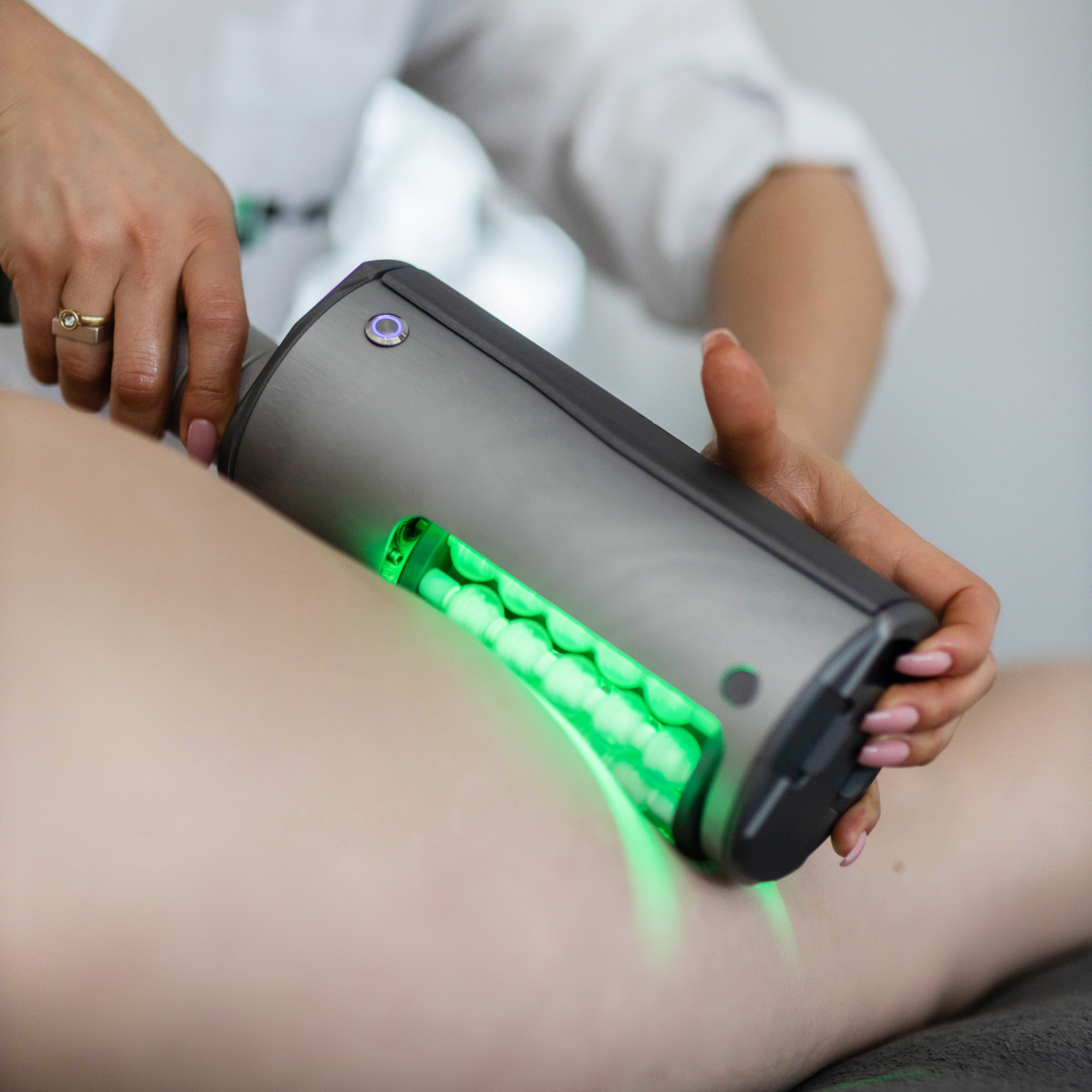 Абонемент №12 ЭМС 30 мин + Сфера 75 мин + прессотерапия 30 мин (15 сеансов)