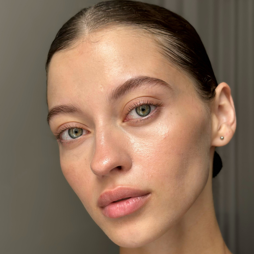 КОМБО : оформление бровей + ламинирование ресниц